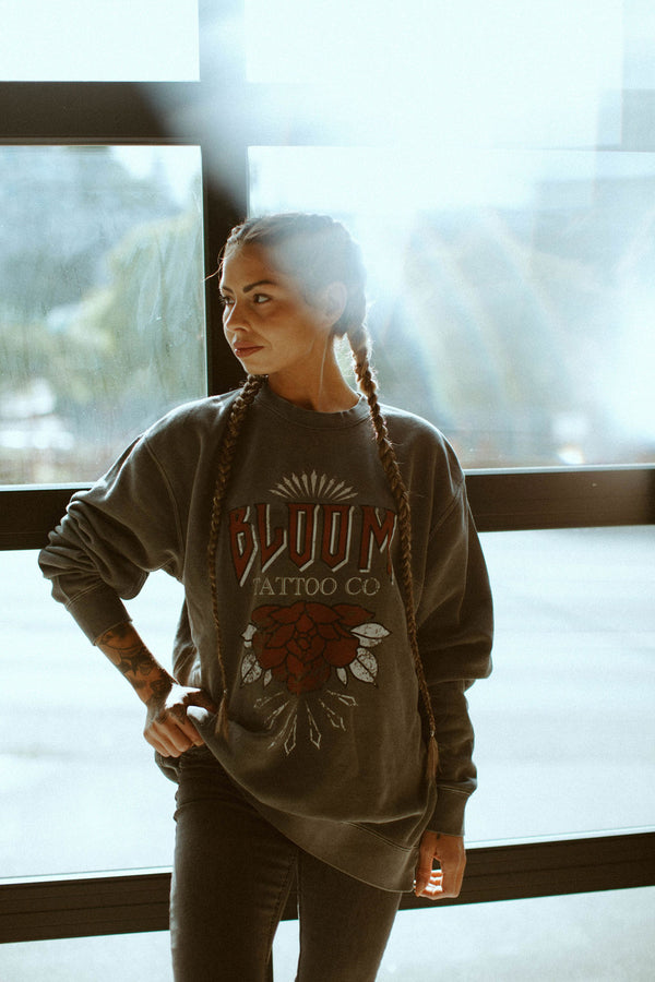 BLOOM Crewneck